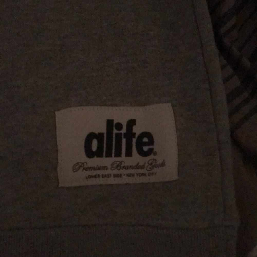 Sweater - Picture 3 of 3